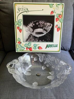 New! Crystal Clear Studios Japan  Arielle Strawberry Motif Serving Bowl